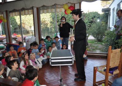 Mago Nicolas Palacios, show de magia para todo tipo de eventos, cumpleaños, infantil, matrimonios, empresas, adultos.