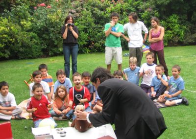 Mago Nicolas Palacios, show de magia para todo tipo de eventos, cumpleaños, infantil, matrimonios, empresas, adultos.