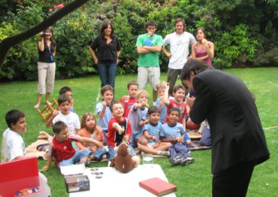 Mago Nicolas Palacios, show de magia para todo tipo de eventos, cumpleaños, infantil, matrimonios, empresas, adultos.