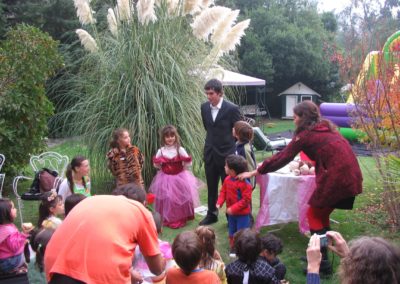 Mago Nicolas Palacios, show de magia para todo tipo de eventos, cumpleaños, infantil, matrimonios, empresas, adultos.