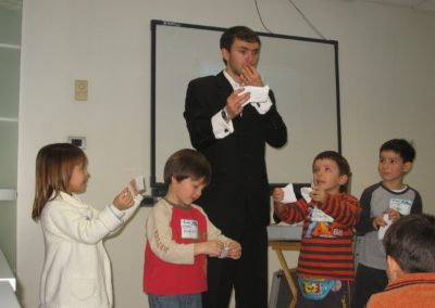 Mago Nicolas Palacios, show de magia para todo tipo de eventos, cumpleaños, infantil, matrimonios, empresas, adultos.