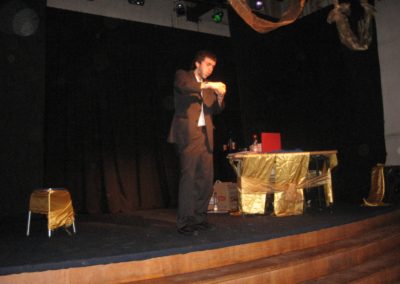 Mago Nicolas Palacios, show de magia para todo tipo de eventos, cumpleaños, infantil, matrimonios, empresas, adultos.