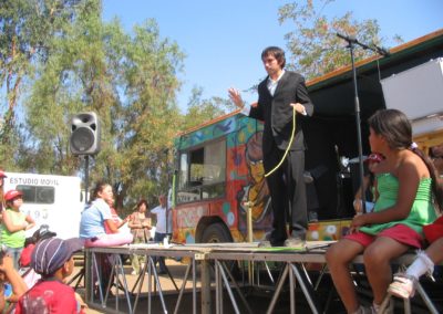 Mago Nicolas Palacios, show de magia para todo tipo de eventos, cumpleaños, infantil, matrimonios, empresas, adultos.